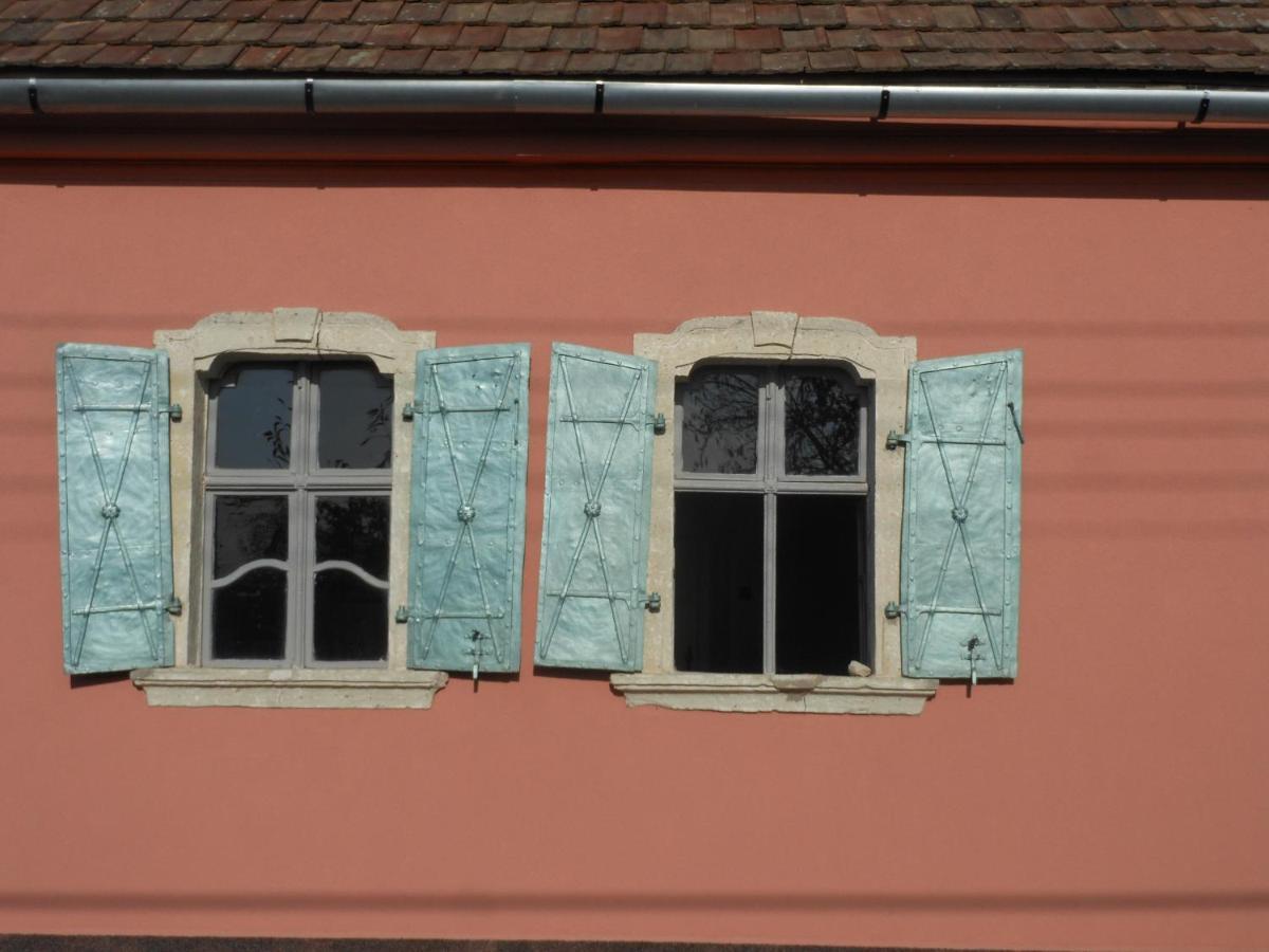 Merum Pinceszet Es Vendegszoba Tallya Exterior photo